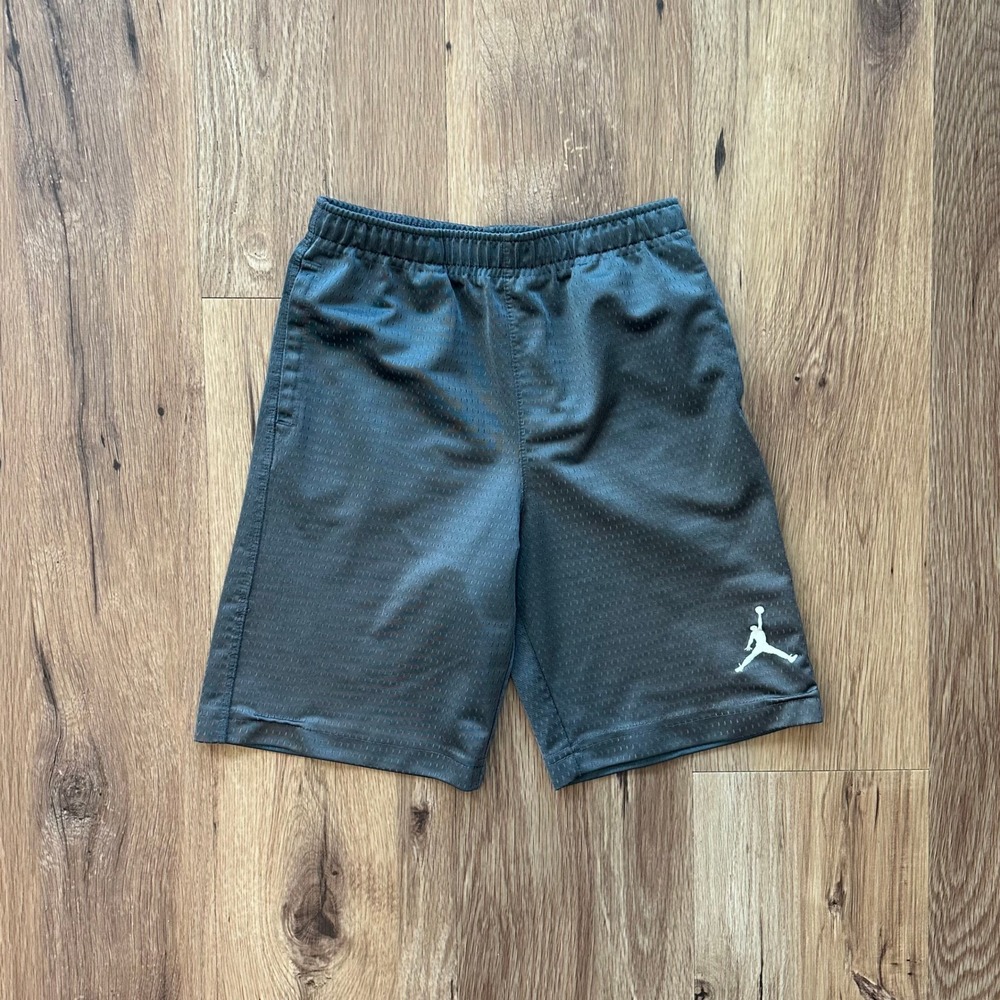 Jordan Boys Charcoal Gray Mesh Athletic‎ Basketball Shorts Jumpman Logo Size 7